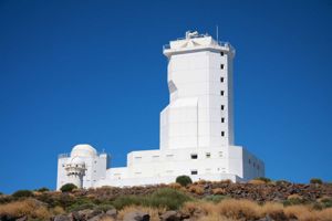 Vacuum Tower Telescope (VTT)